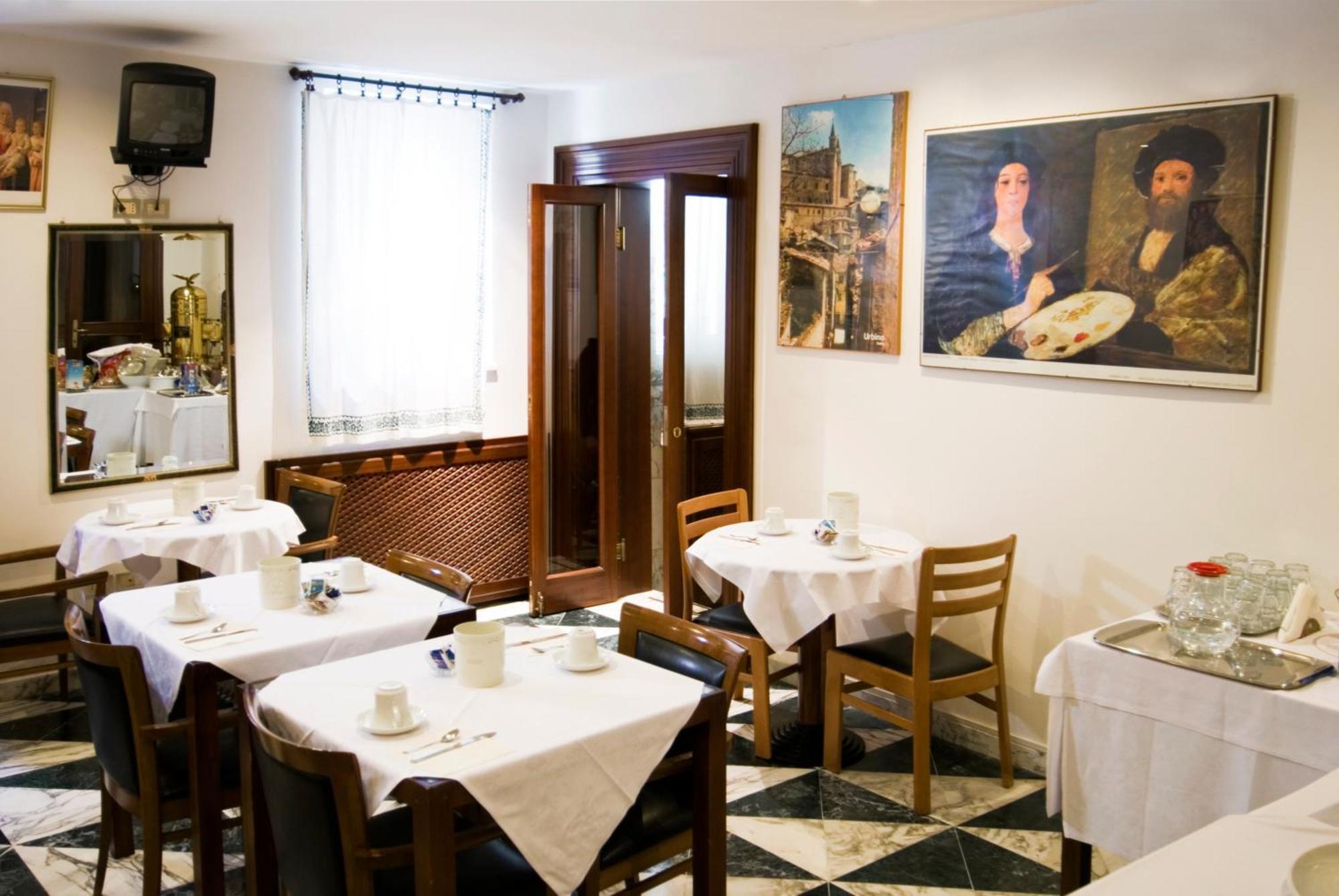 Albergo Hotel Raffaello Urbino Exterior photo
