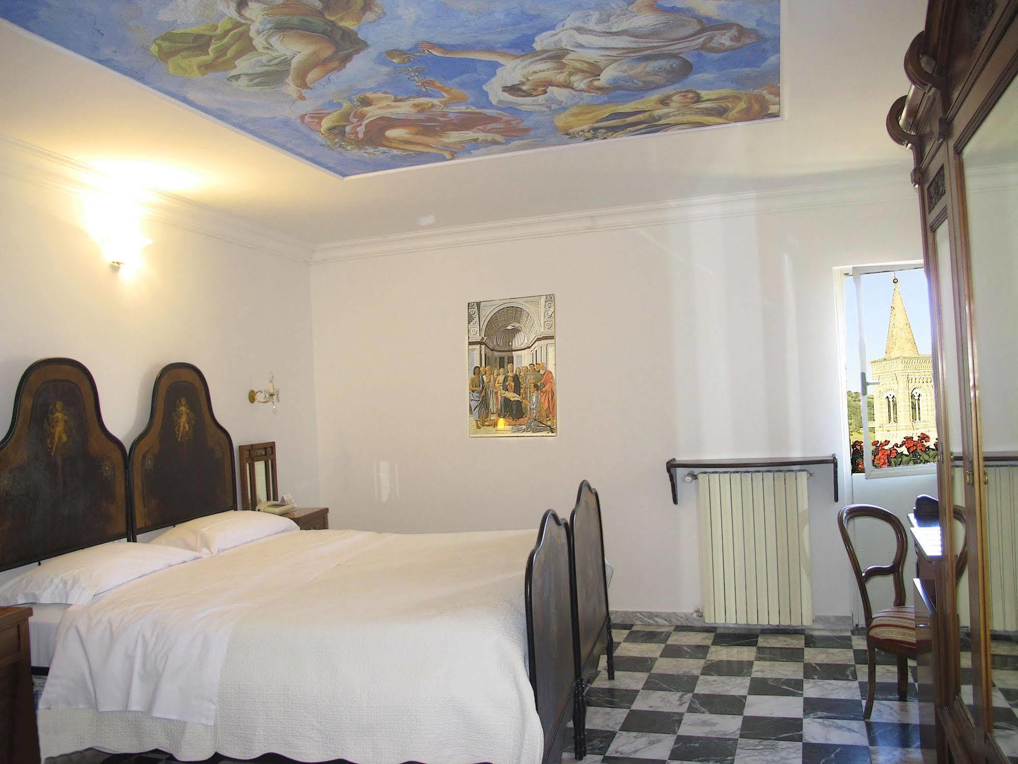 Albergo Hotel Raffaello Urbino Exterior photo